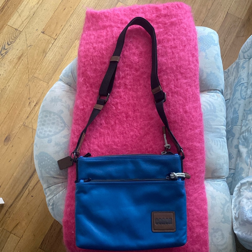 COACH MESSENGER BAG! Brand new never worn